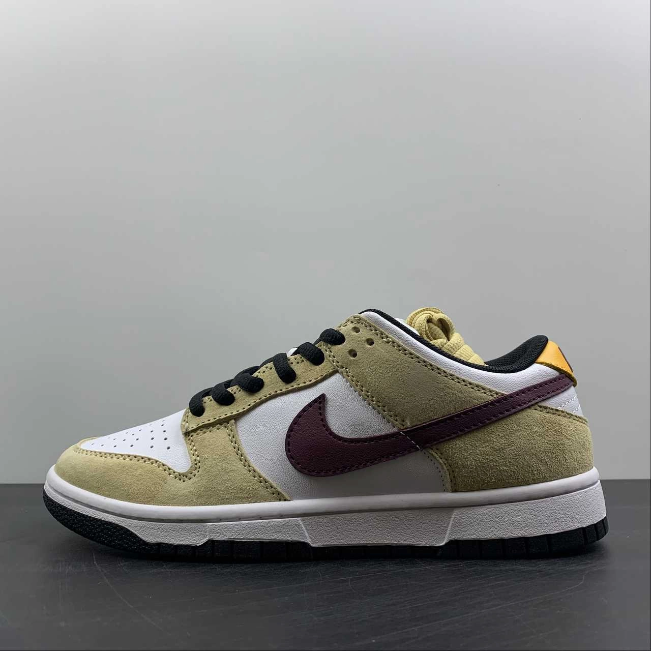 SB Dunk Low Pro White Varsity Crimson University Red 304292-161 Quick Step