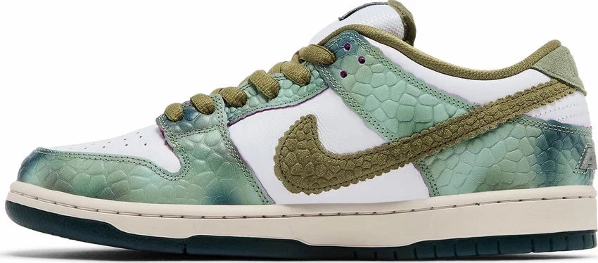 Nike Dunk Low SB x  Alexis Sablone Chameleon Comfort-Oriented