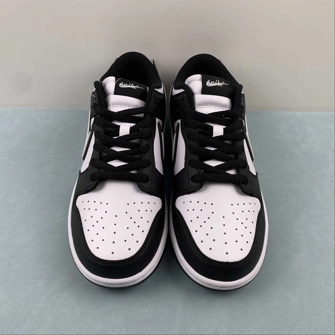 SB Dunk Low Black White JD1828-310 Comfortable Standing Hypergrip Technology