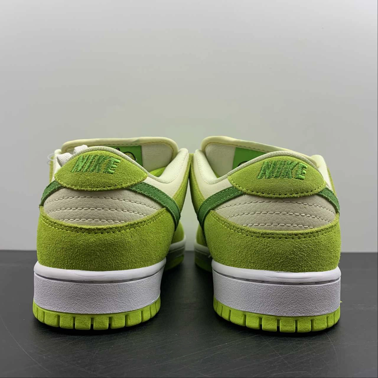 Lean Ride Rollbar Stability Controls SB Dunk Low Pro Atomic Green Chlorophyl