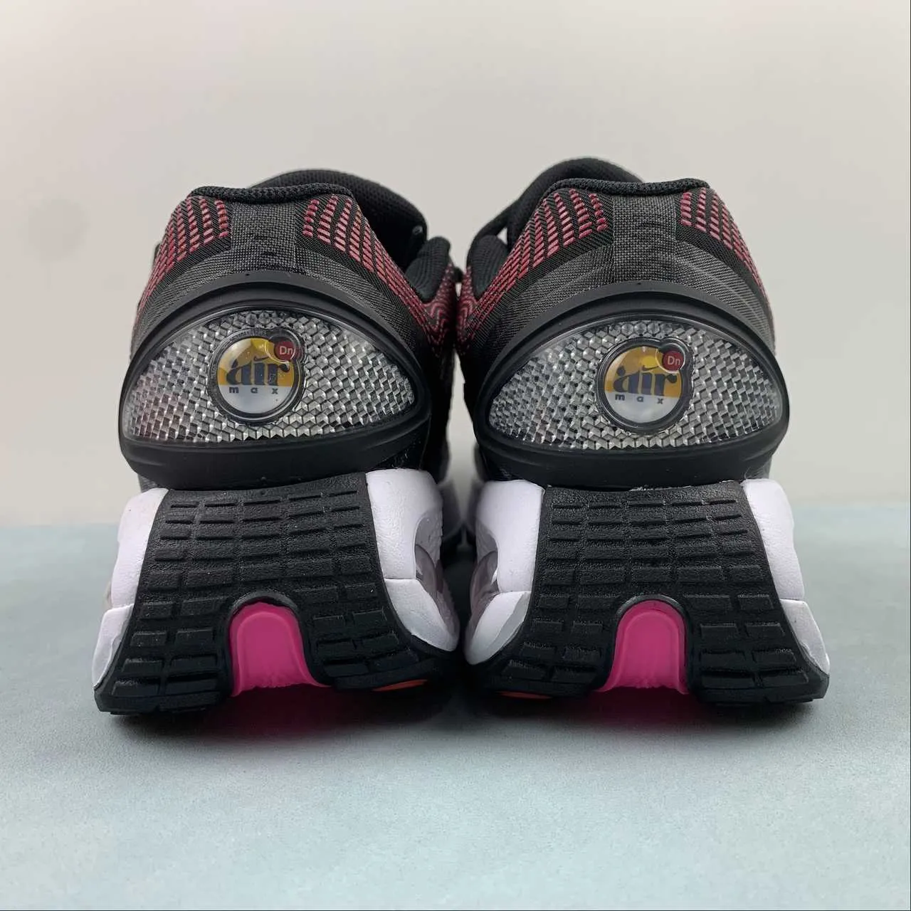 Air Max Dn Pure Platinum Hyper Royal White Black DV3337-004 Sports teams studded shoes