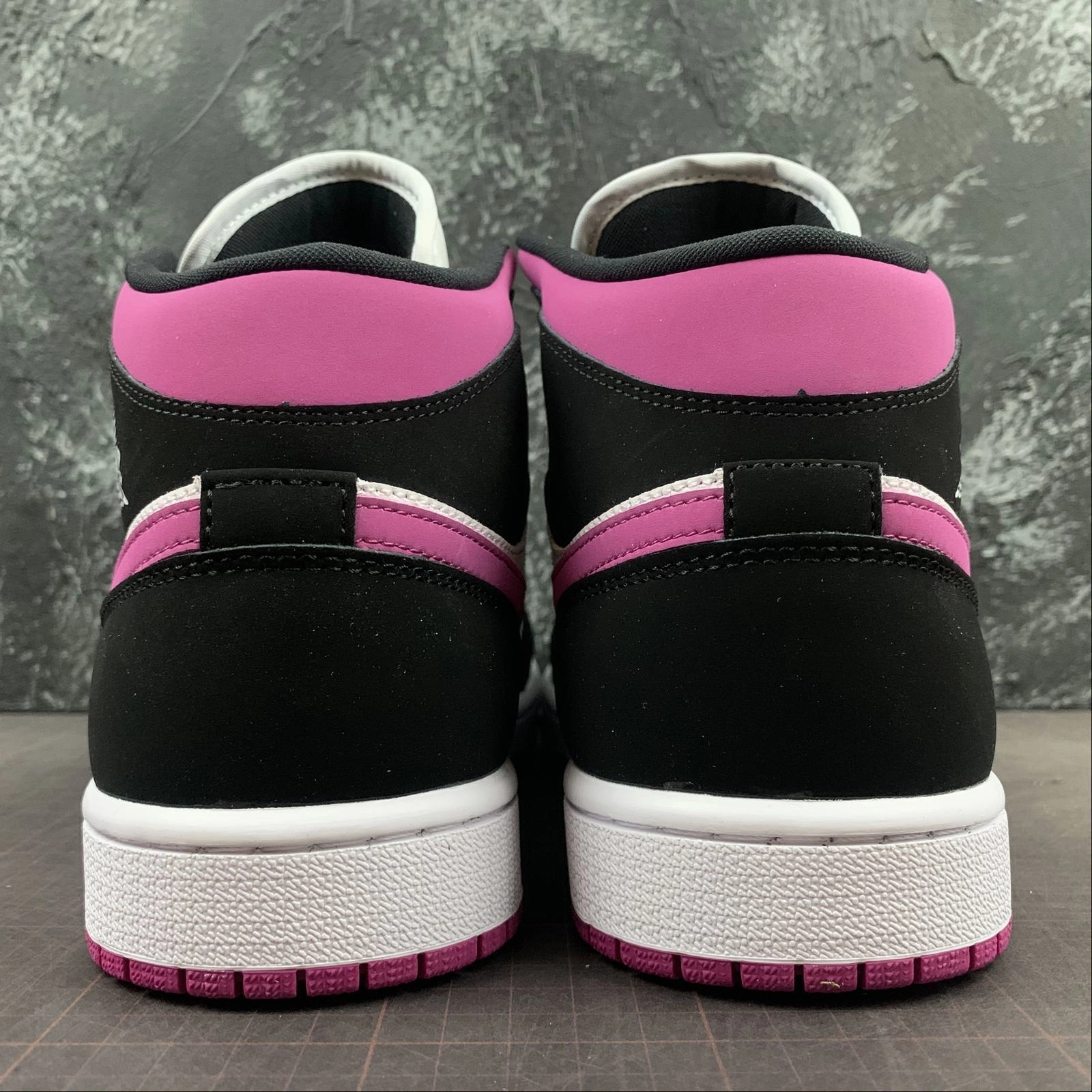 Walk Ease Air Jordan 1 Mid Rose Red Toe BQ6472-005