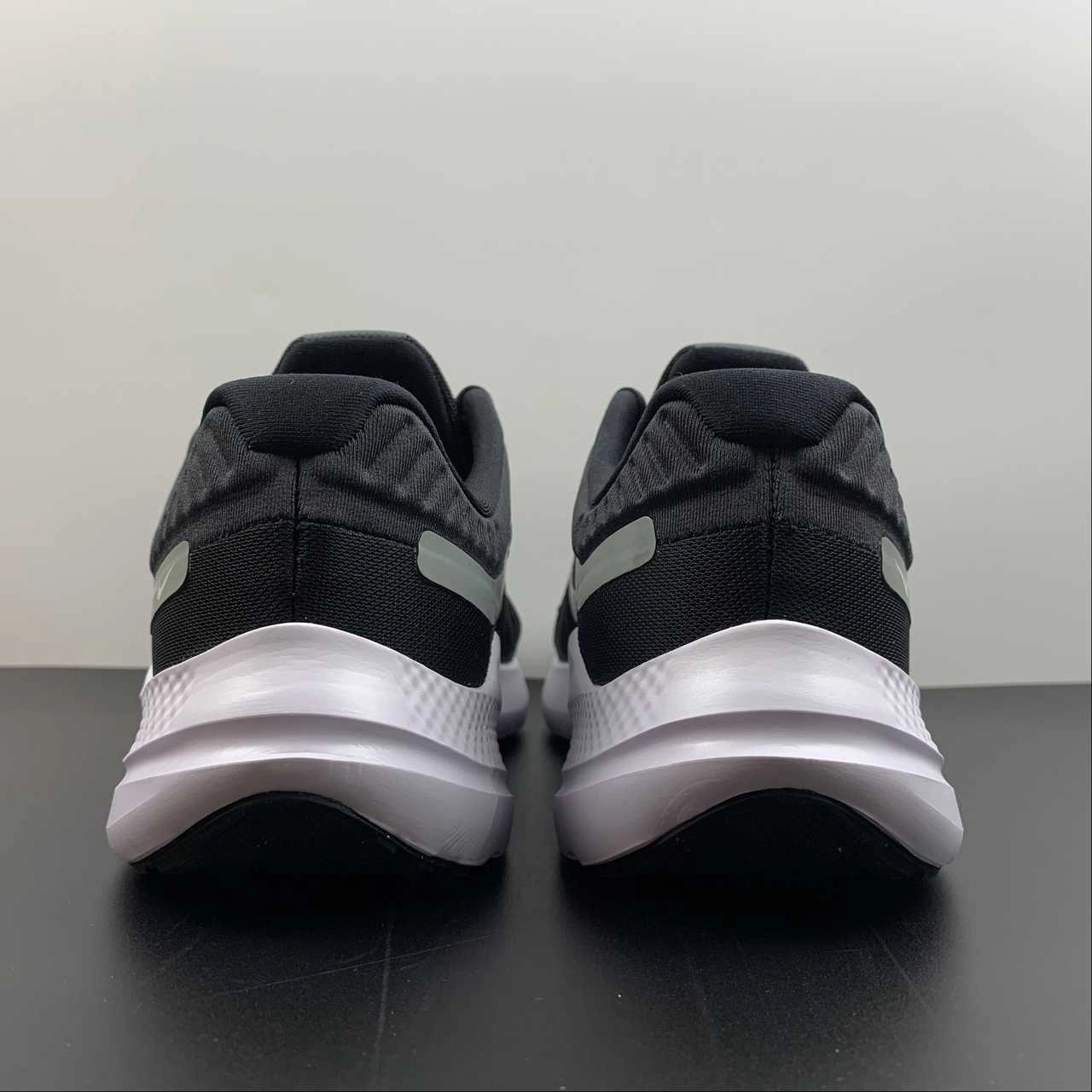 Gym Training Quick Fit Nike Quest 4 Black White-Smoke Grey DD0204-001