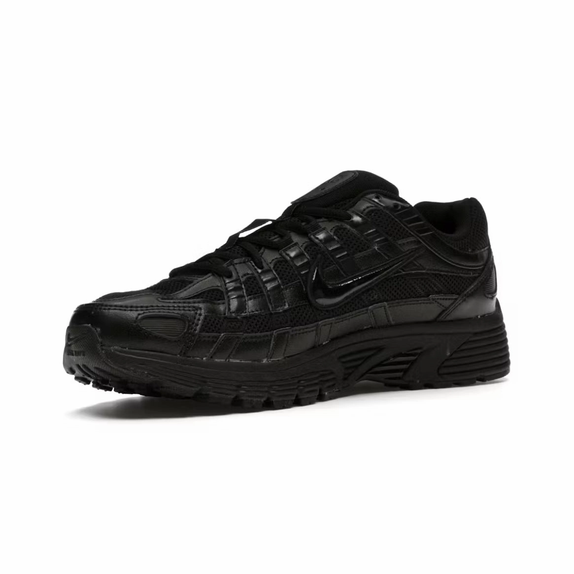 NIKE P-6000 TRIPLE BLACK Weekend Vibes