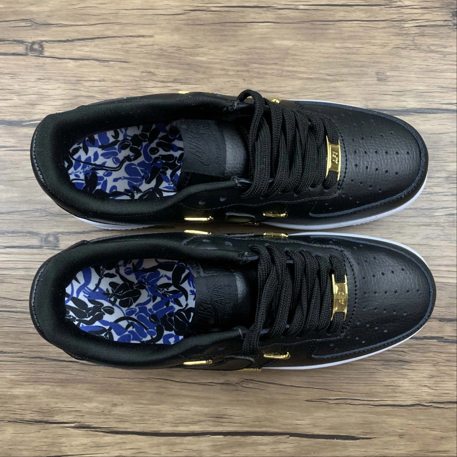 Air Force 1 07 Low LX Sisterhood Black Metallic Gold Hyper Royal CT1990-001 Easy Movement SoftInterior