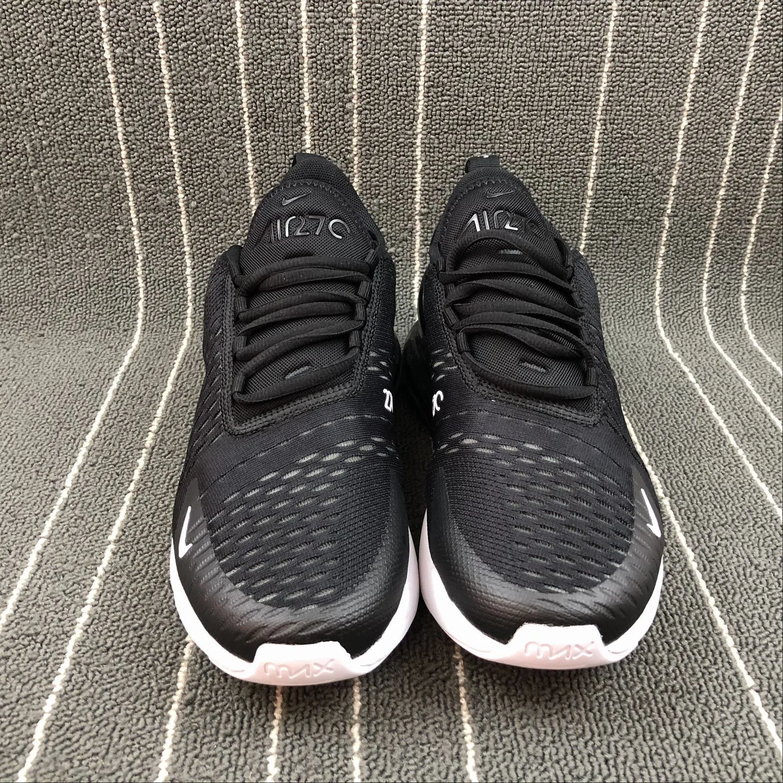 Trendy Shoes Air Max 270 Black Anthracite-White-Solar Red AH8050-002