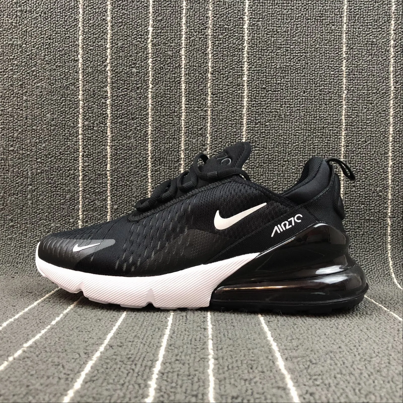 Air Max 270 Black Anthracite-White-Solar Red AH8050-002 spring shoes