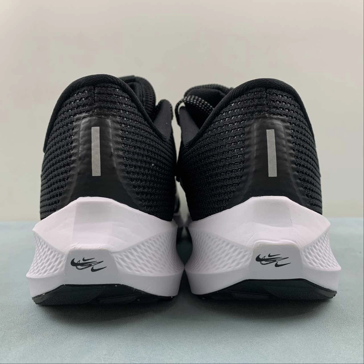 Air Zoom Pegasus 40 PRM Quadruple Swoosh Black White Bright Mandarin Multi-Color FB7179-001 Flexible toe area supports balance and push-off