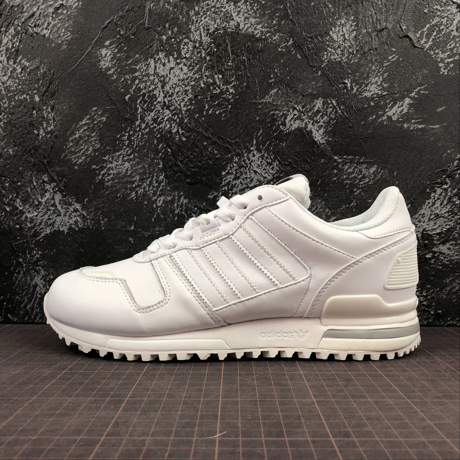 Adidas ZX700 White White Alunim G62110 stackable shoes endurance - work running shoes