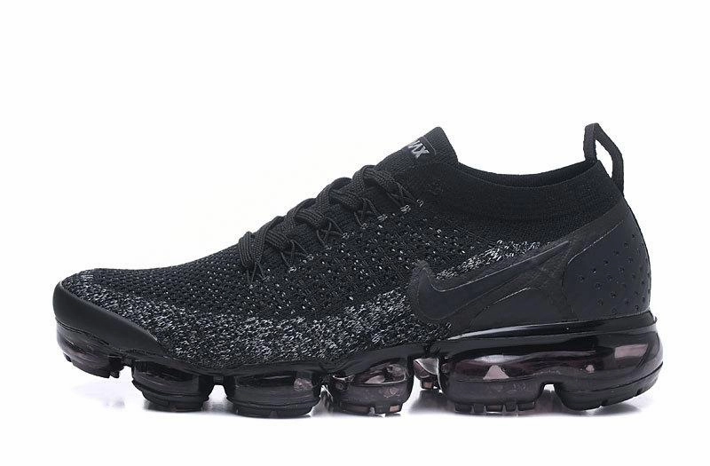 Classy flair Air VaporMax Flyknit 2.0 Black Grey 942842-011