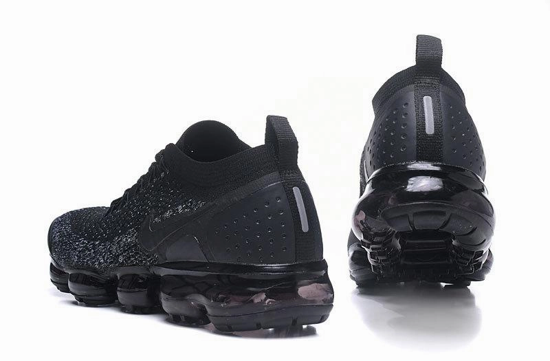 Air VaporMax Flyknit 2.0 Black Grey 942842-011 Reinforced Sides clean design
