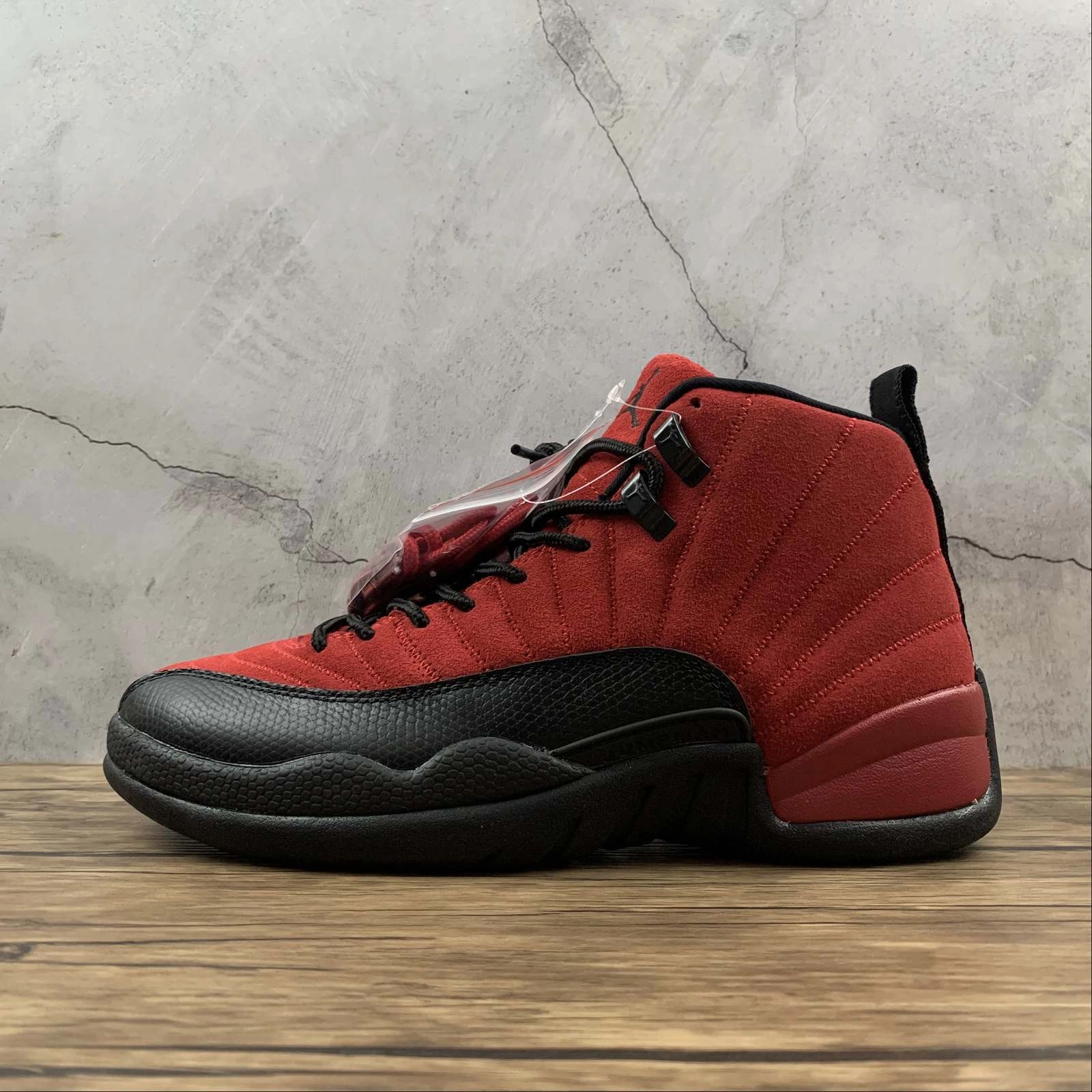 Smooth Sole Stretchable Fabric Air Jordan 12 Retro Reverse Flu Game Varsity Red Black CT8013-602
