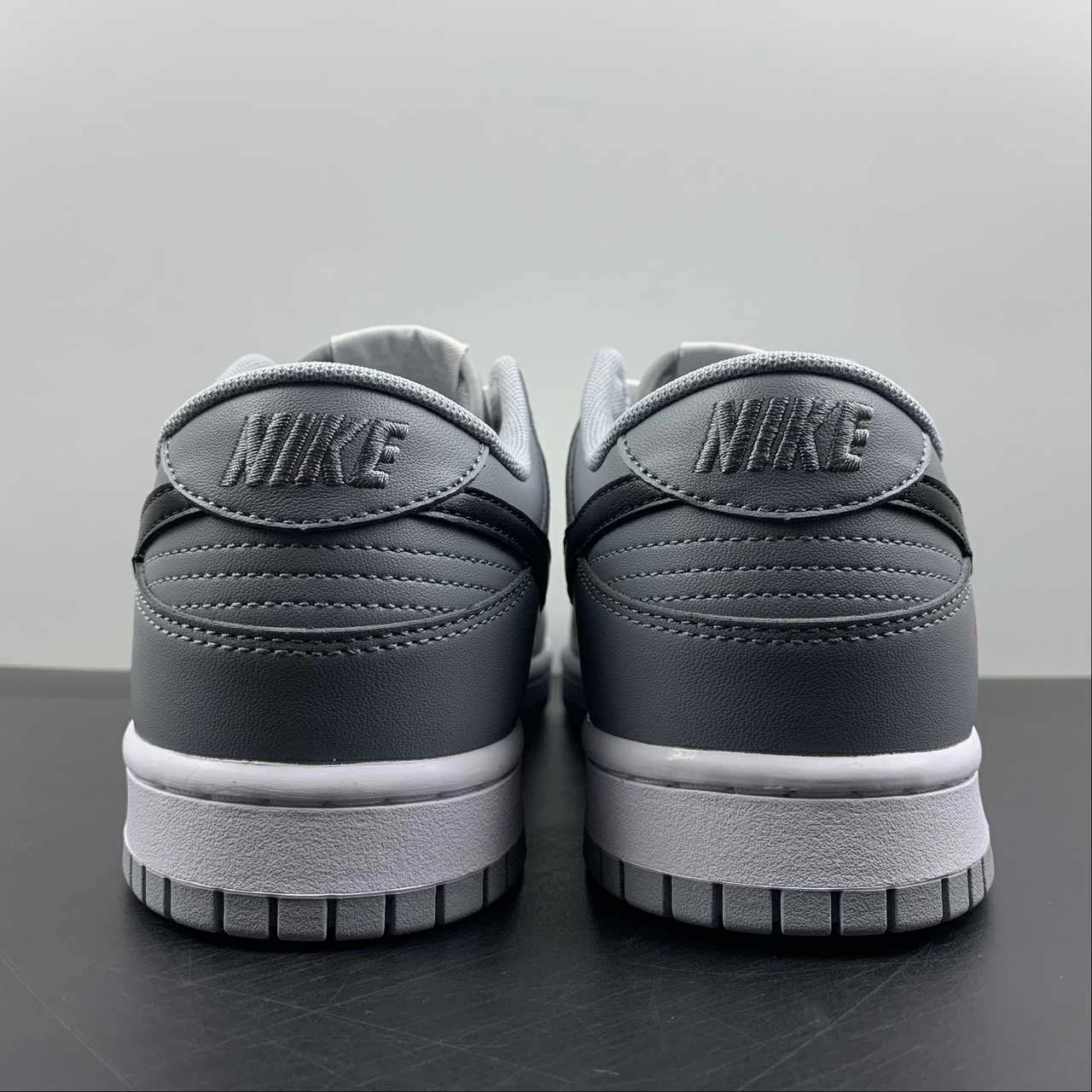 Vibrant breathability Performance Flex SB Dunk Low Alien Dark Grey White Black CV0811-020