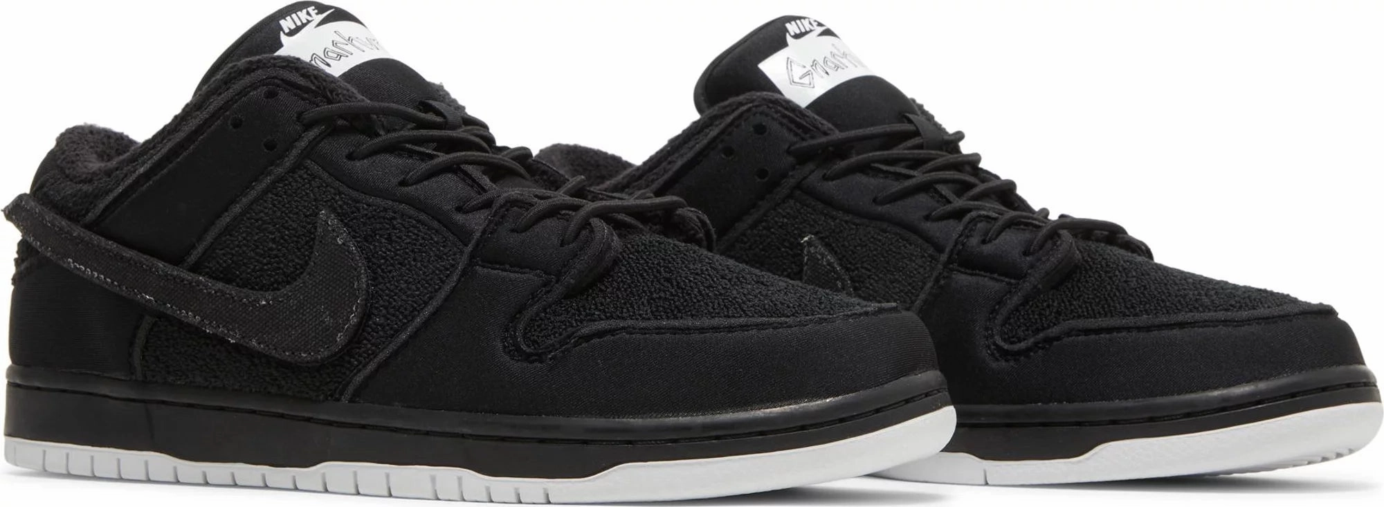 Nike Dunk Low SB Gnarhunter Classic Activity