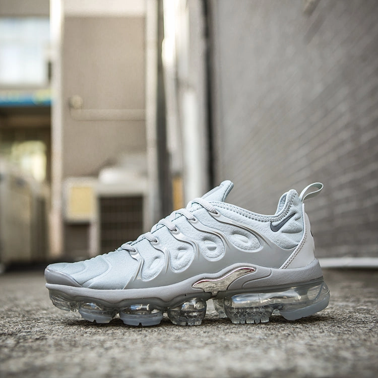 Nike Air Vapormax Plus VM Fit Anywhere