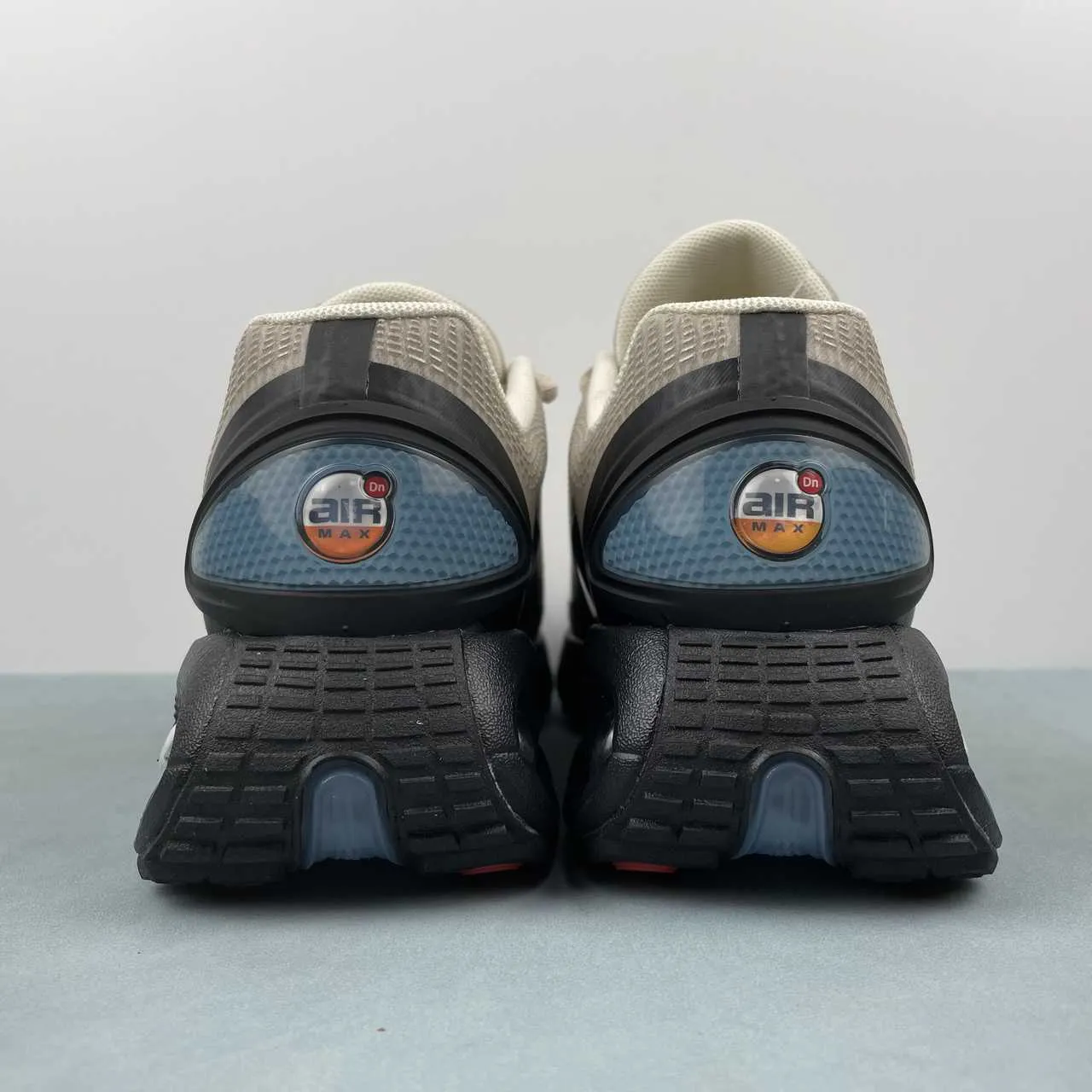 warm - up runs Air Max Dn Light Orewood Turquoise Brown HQ3474-104