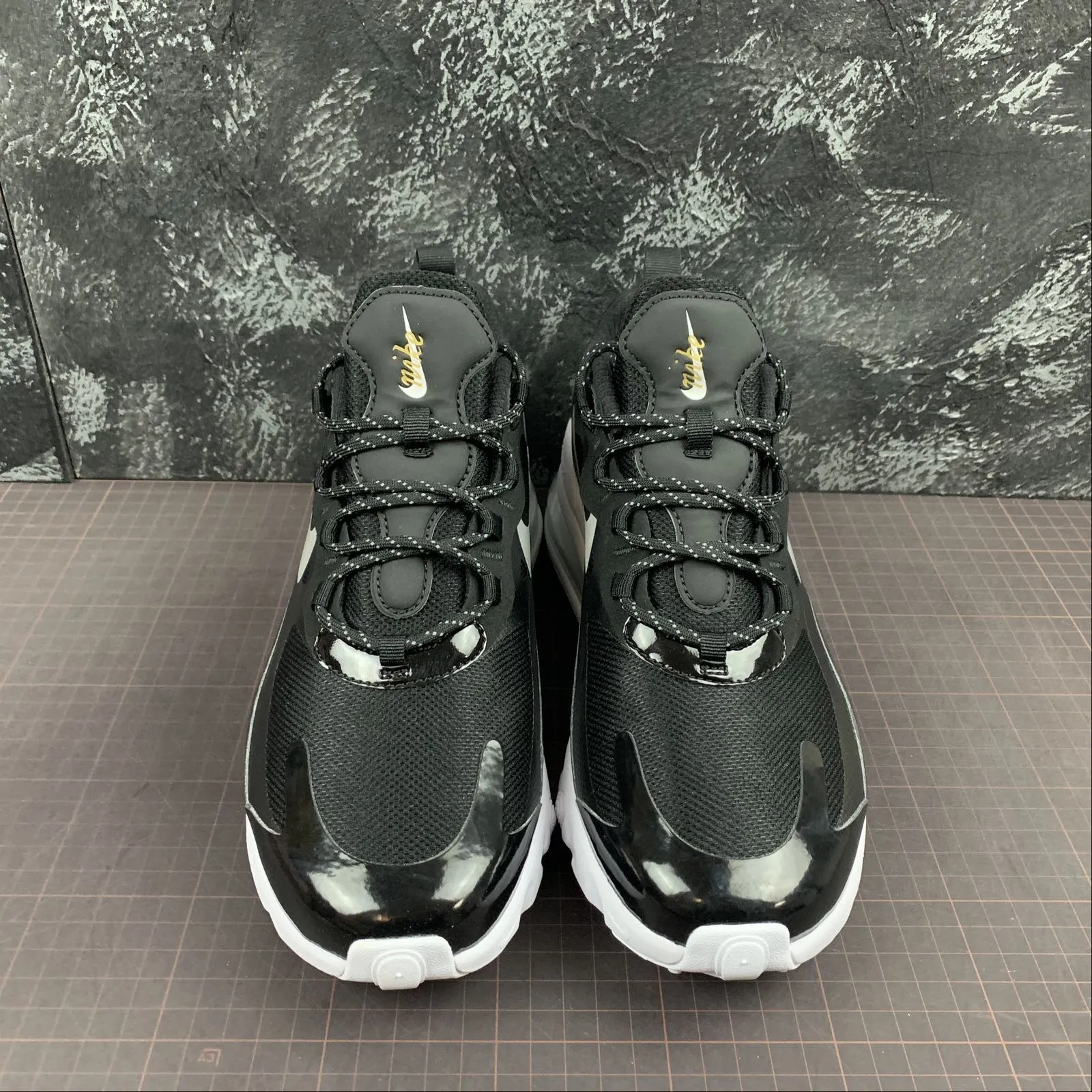 practice - day Air Max 270 React Black Metallic Silver CT3426-001