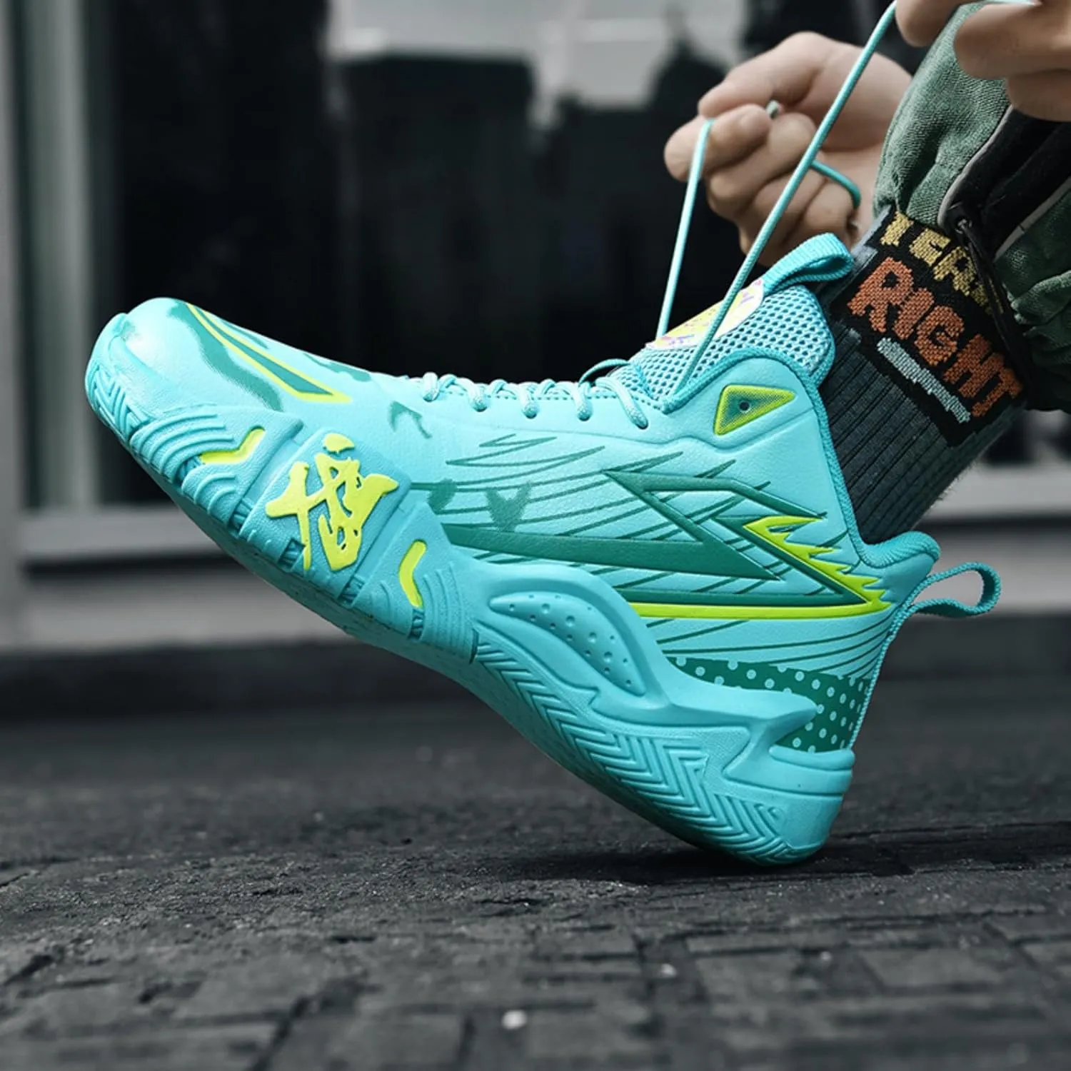 Non Slip Basketball Shoes