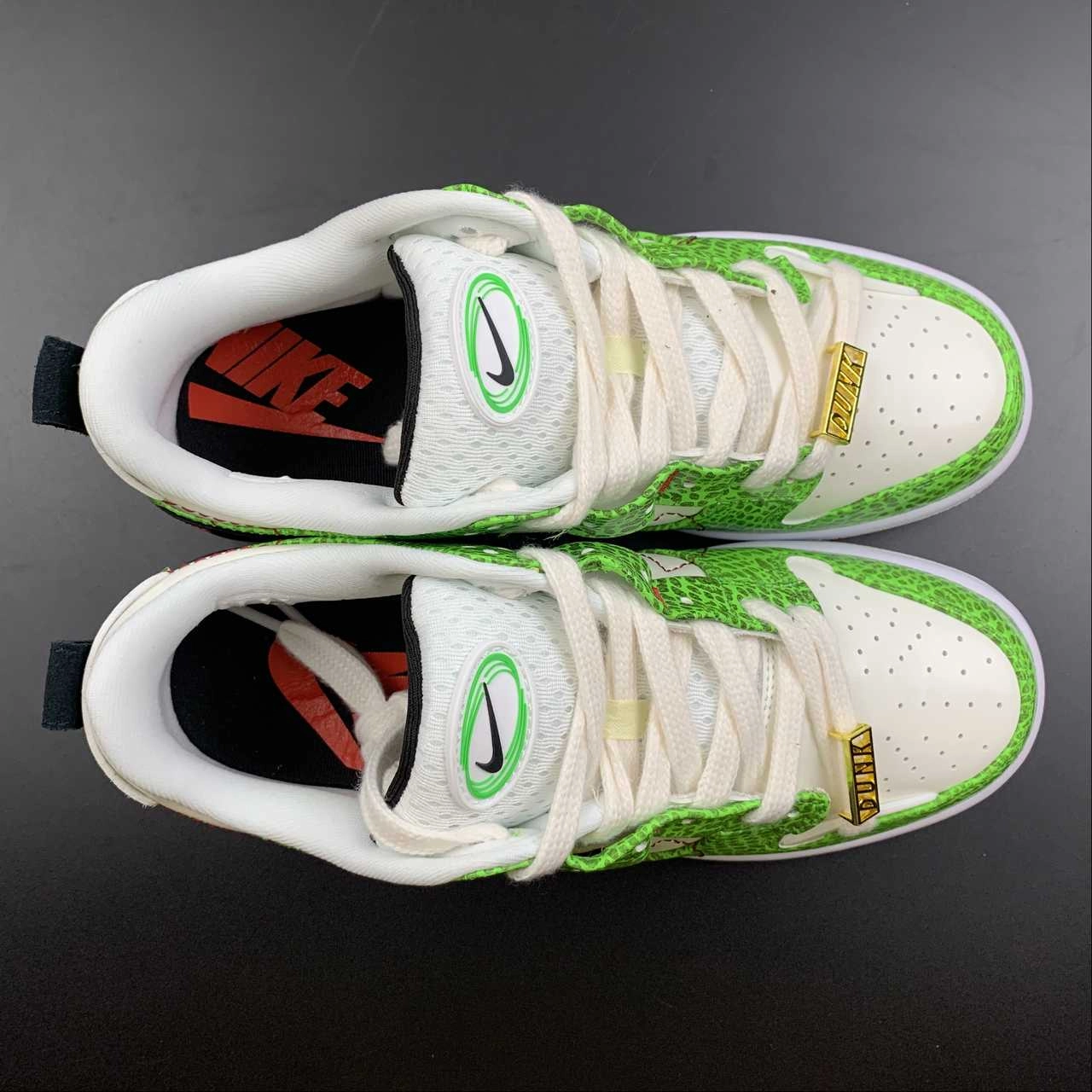 Stable platform SB Dunk Low Disrupt 2 White Green Red Black DV1491-101