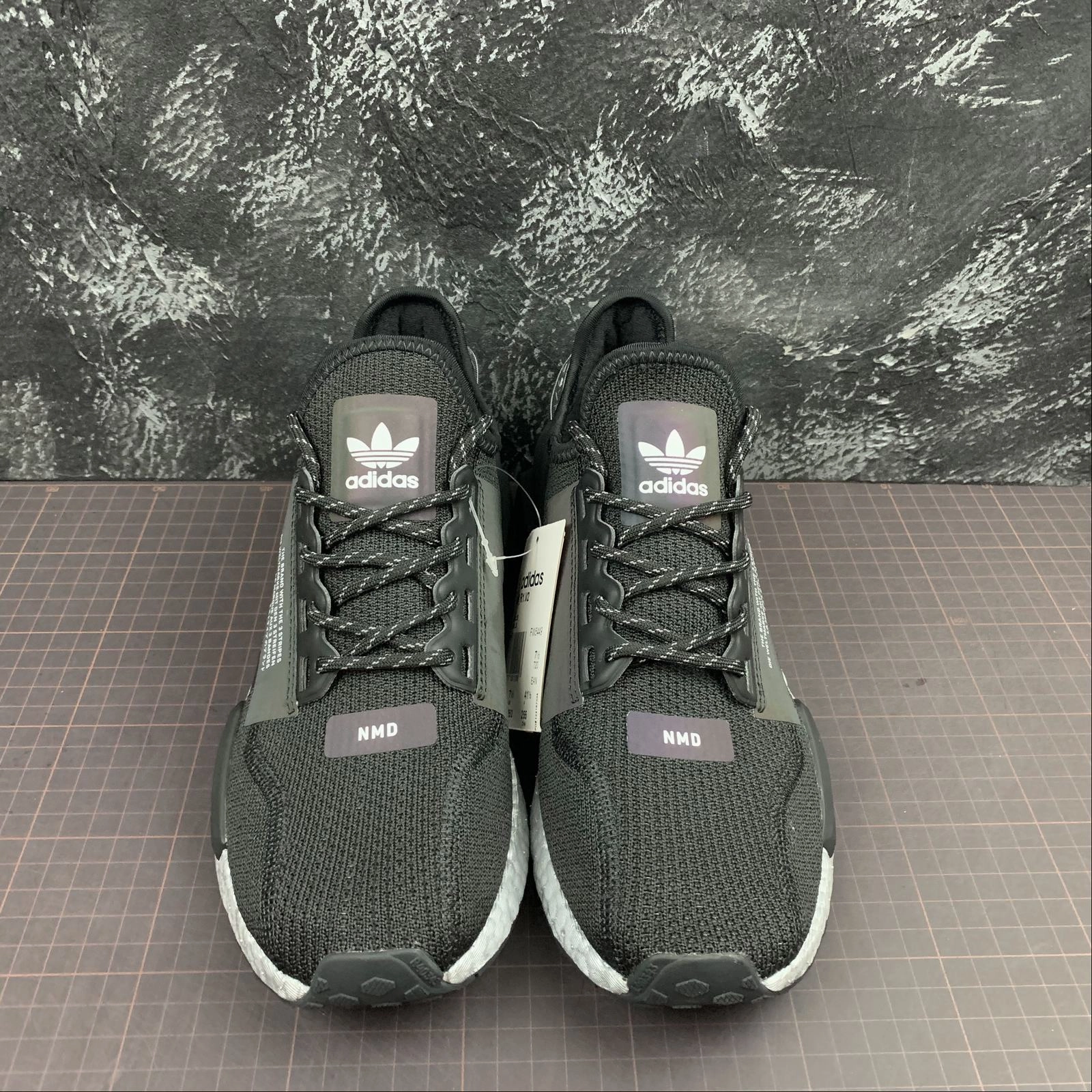 Adidas NMD R1 V2 Black and White 10K shoes Accessories