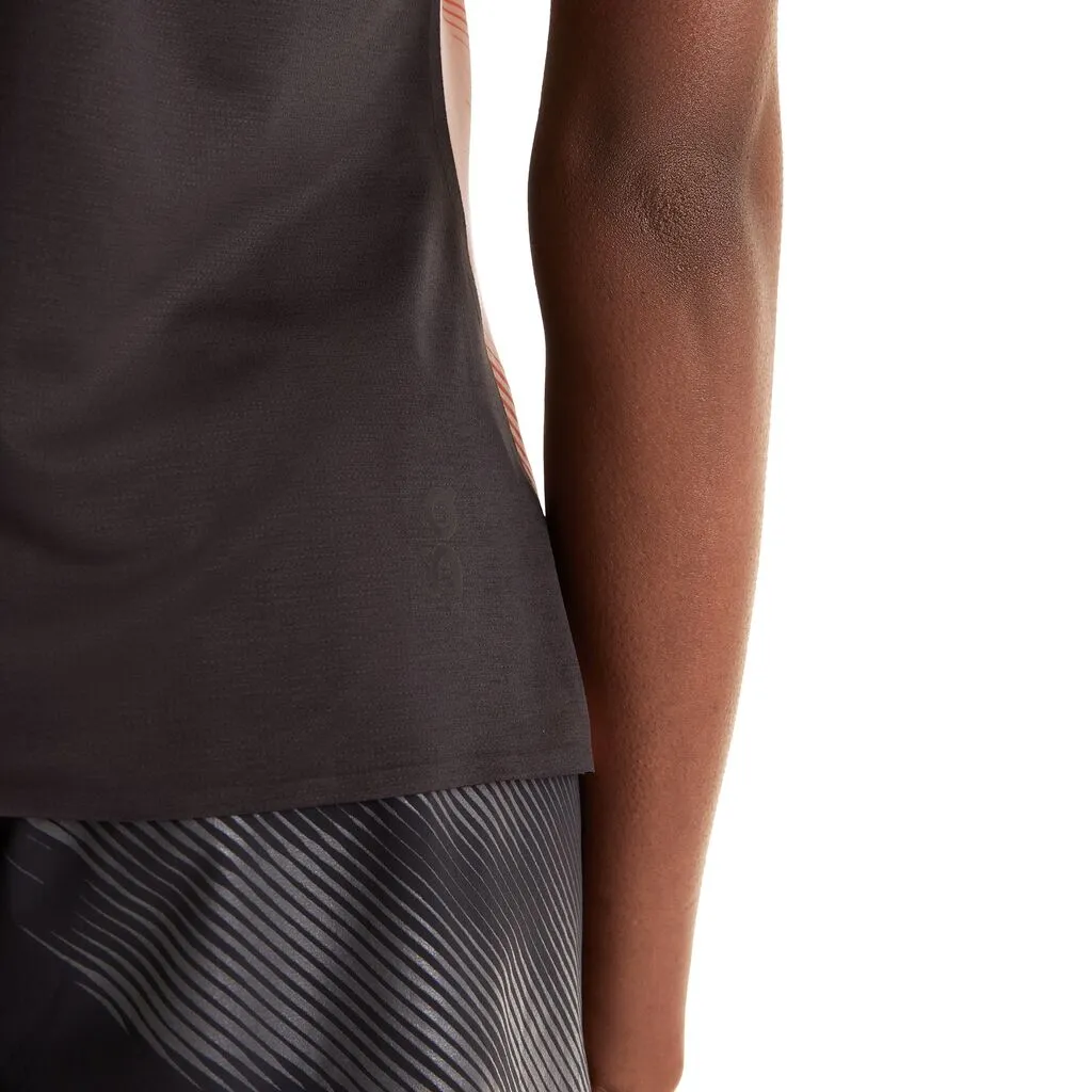 On Women's Performance-T Lumos Woodrose / Black