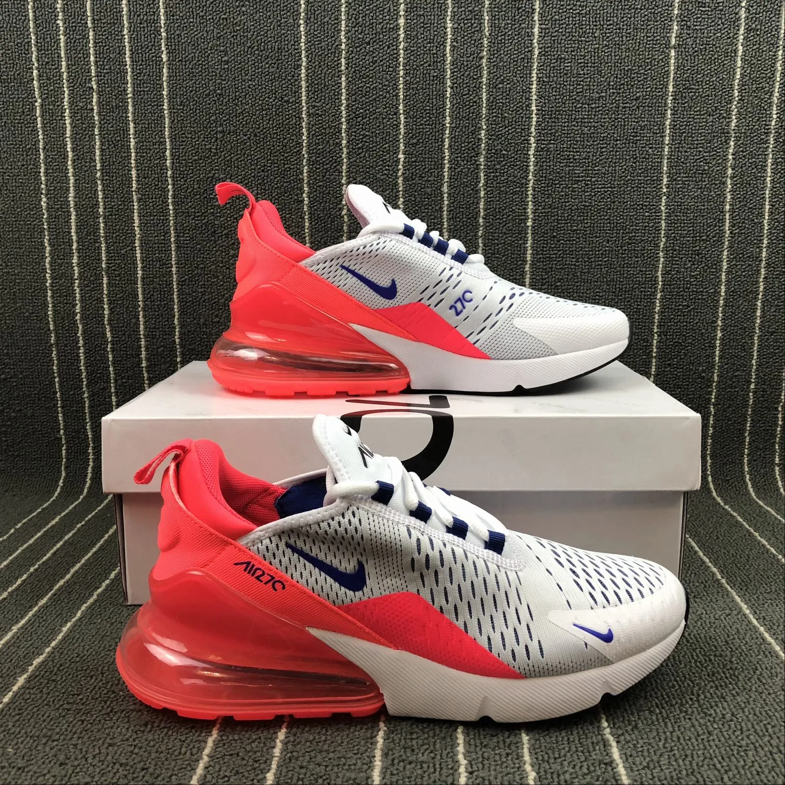 Air Max 270 Ultramarine Solar Red AH6789-101 pre - owned shoes