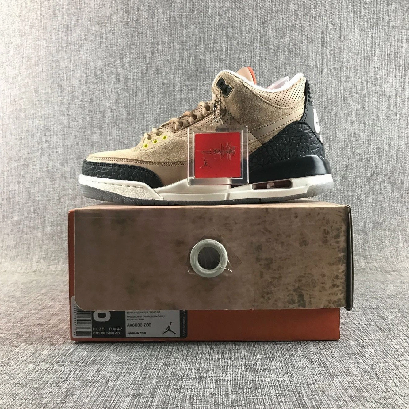 Air Jordan 3 Retro Bio Beige Khaki AV6683-200 Grip Step Field Hike