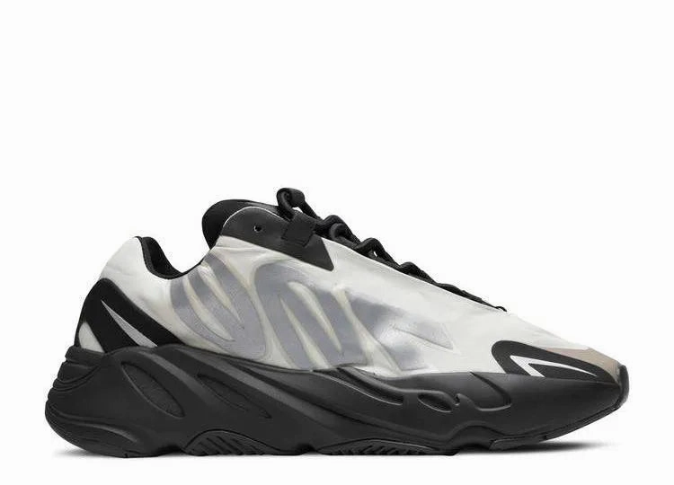Yeezy 700 MNVN Bone Stable Footing Padded Design