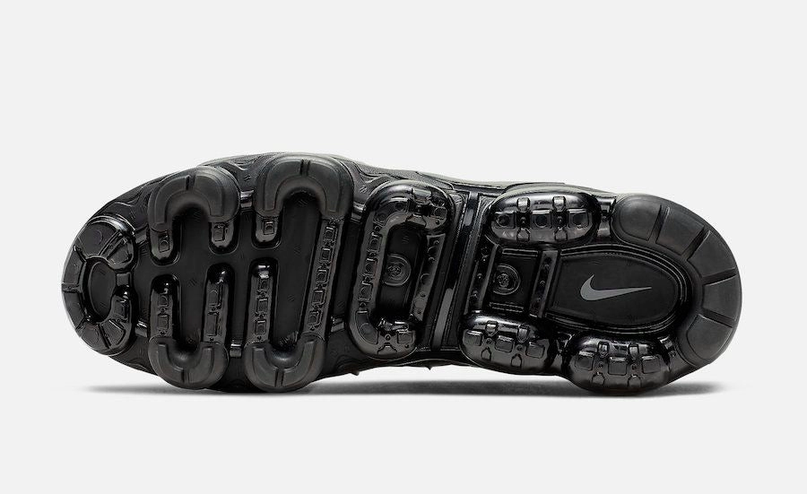 Nike Air Vapormax Plus VM treadmill running shoe space