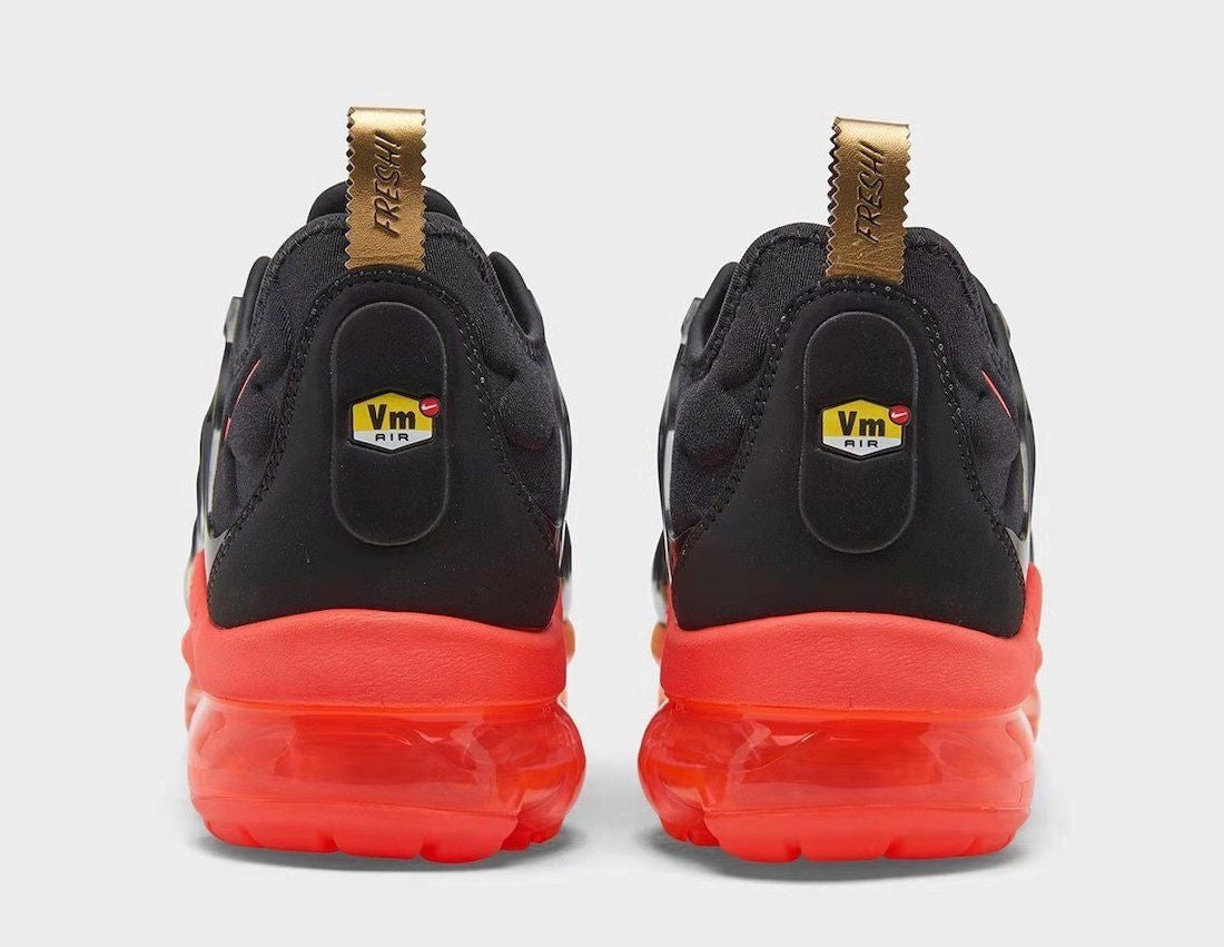 Nike Air Vapormax Plus VM Minimalist Recycled Fiber Upper