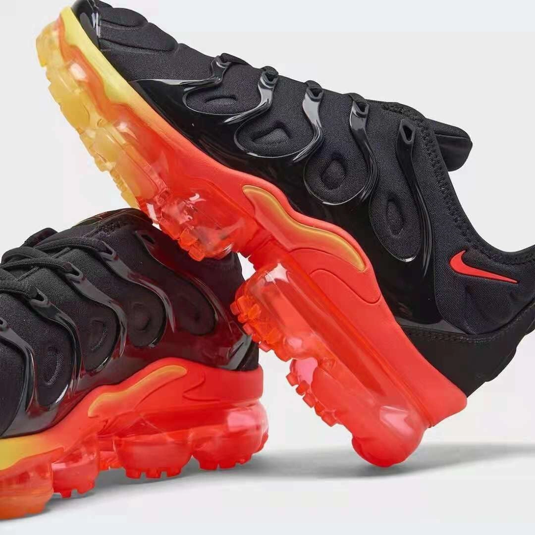 Nike Air Vapormax Plus VM Compression Molded