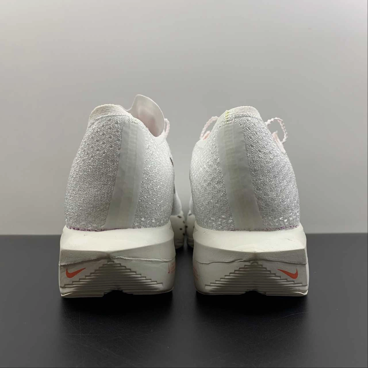 Air ZoomX Vaporfly Next 3 White Black Red DV4219-200 Agile Sole Cool Texture
