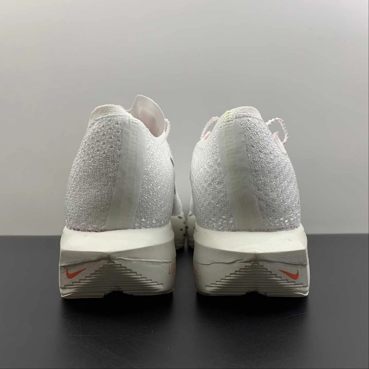 Lean Build Air ZoomX Vaporfly Next 3 White Black Red DV4219-200
