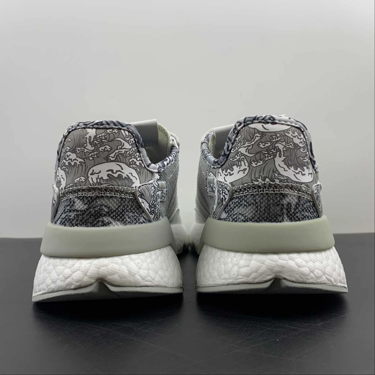 Adidas Nite Jogger Night Stalker FW6706 facilitate movement