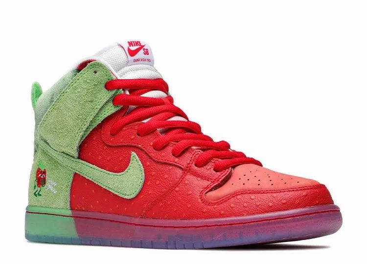 Sophisticated Comfort Nike SB Dunk High Strawberry