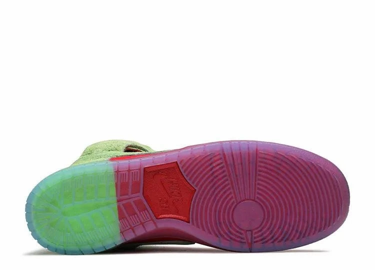 Nike SB Dunk High Strawberry Zip Up