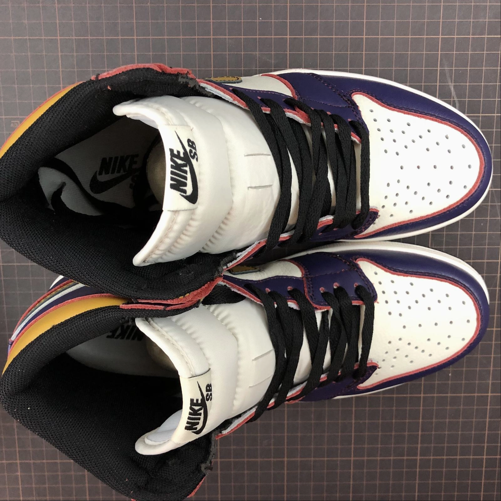 Air Jordan 1 OG X NIKE SB White Purple Yellow CD6578-507 Modern Edge