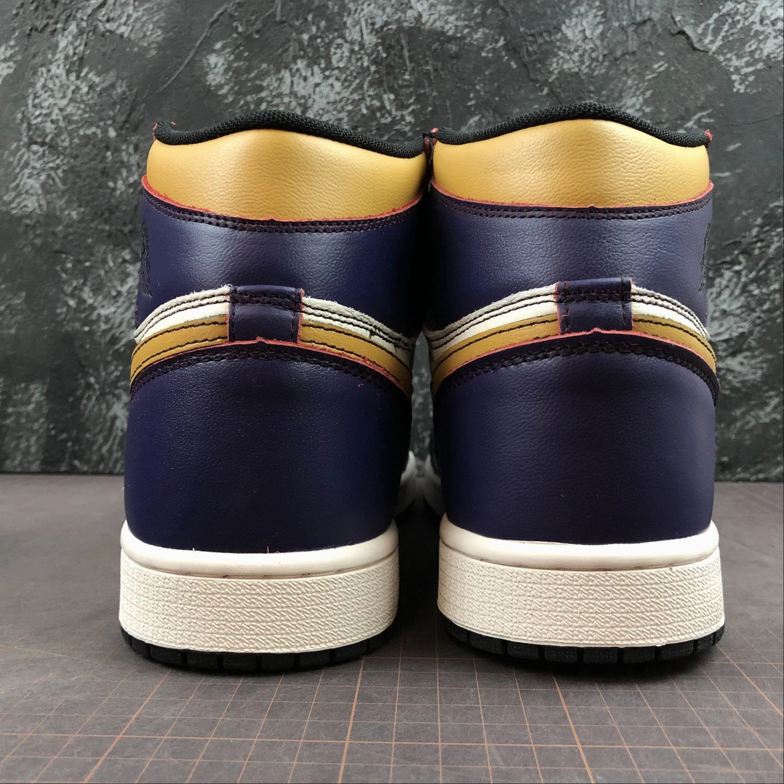 Air Jordan 1 OG X NIKE SB White Purple Yellow CD6578-507 Zero Grip Failure