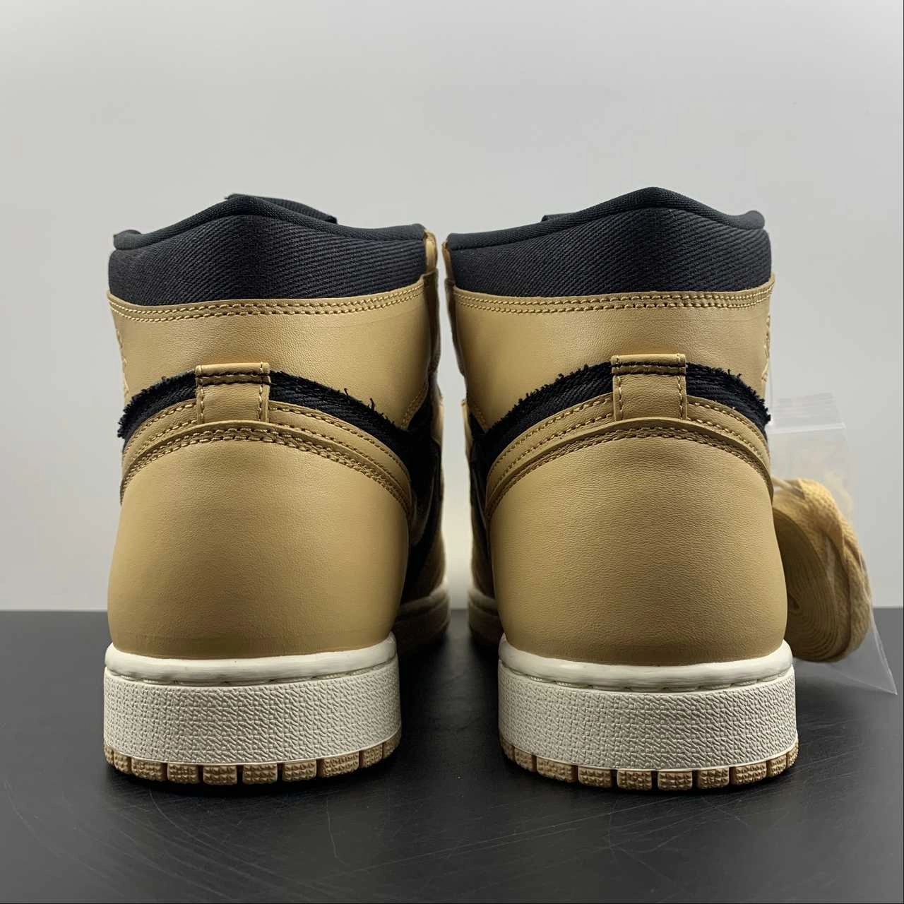 Rubberized Finish Cushioned Air Jordan 1 Retro High OG Heirloom Vachetta Tan-Black-Sail 555088-202