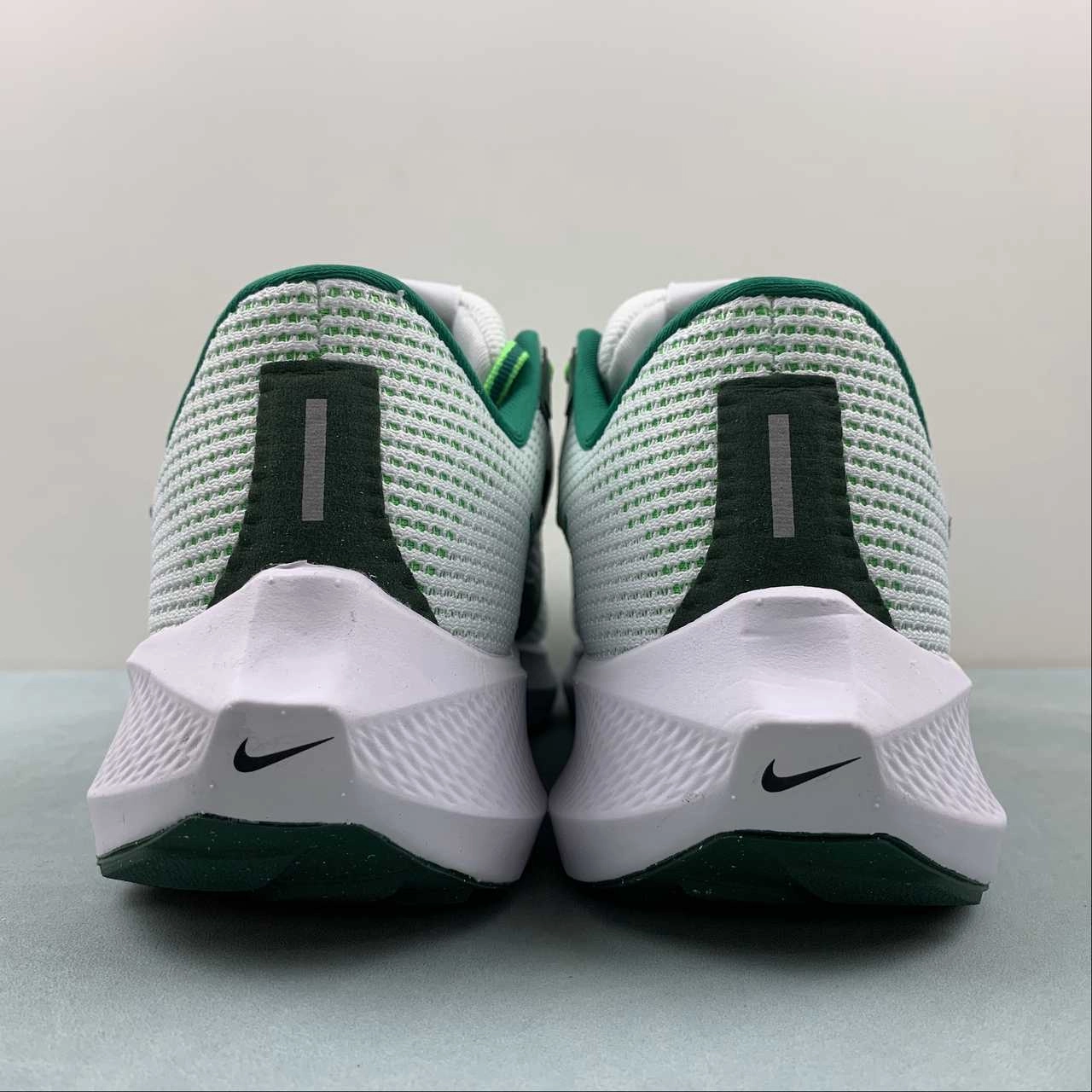 Air Zoom Pegasus 40 Premium Bill Bowerman Green Strike Malachite FJ0329-100 Smart Activity