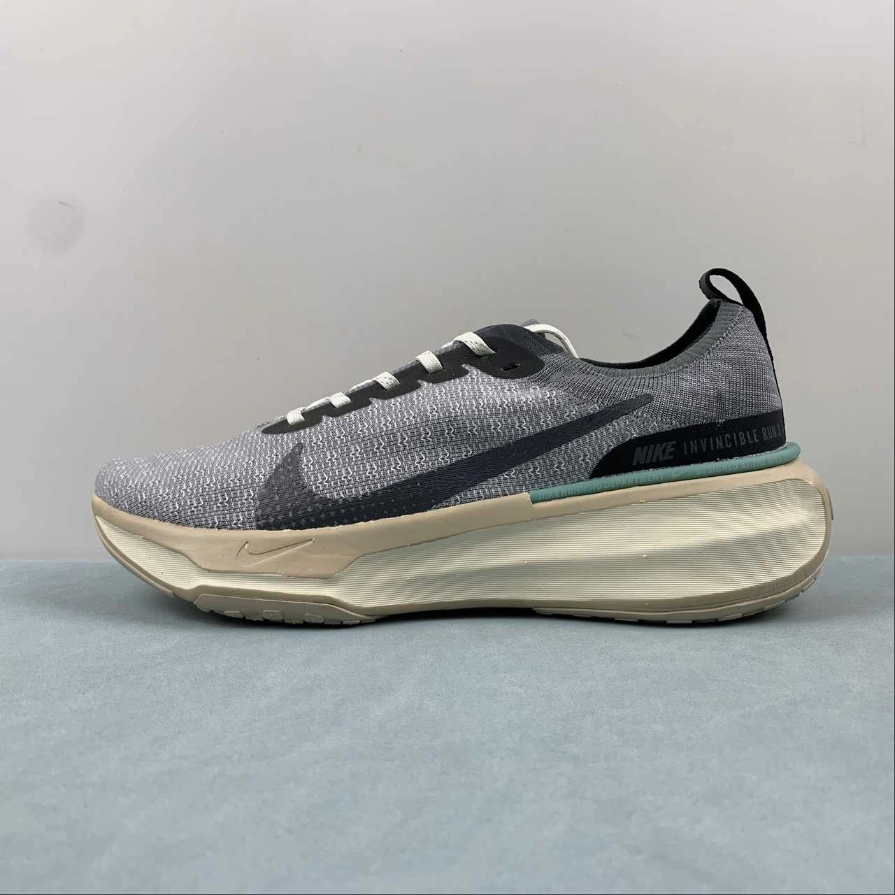 ZoomX Invincible Run FK 3 Cool Gray Iron Gray Black FN7503-065 Urban Function Athletic Comfort