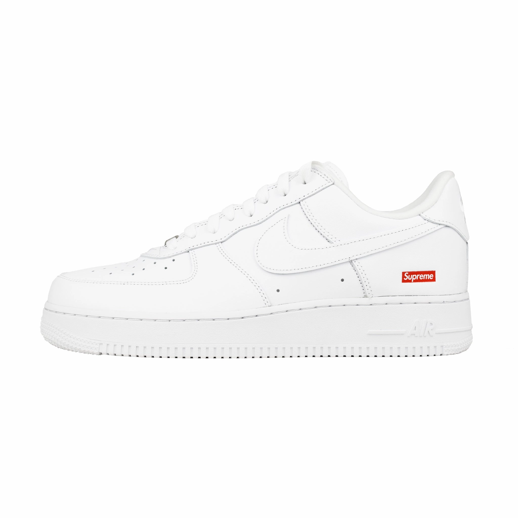 ergonomic - design - efficiency shoes mid-top shoes Nike Air Force 1 Low x Supreme - White