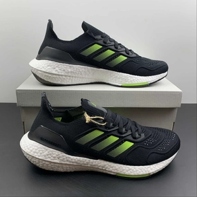 Adidas UltraBoost 22 Black Gradient Green Foam Midsole