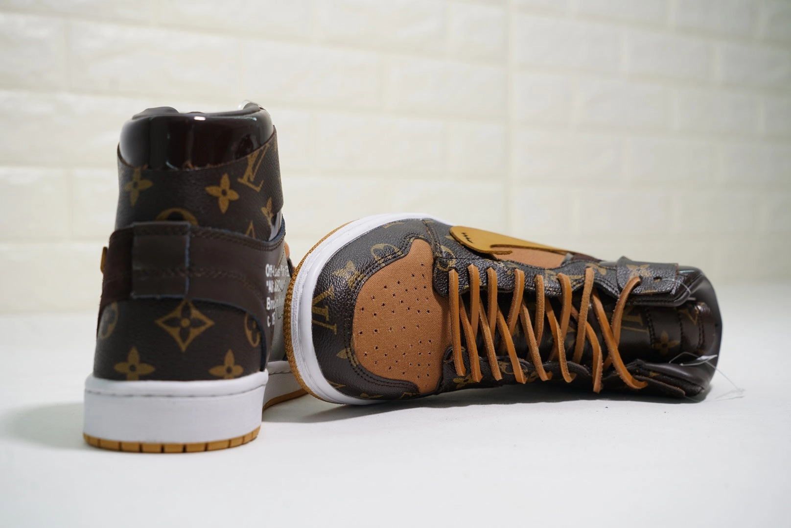 Air Jordan 1 High OG NRG OW Louis Vuitton Coffee Bronw AO0818-158 Fitness Runner All-around traction