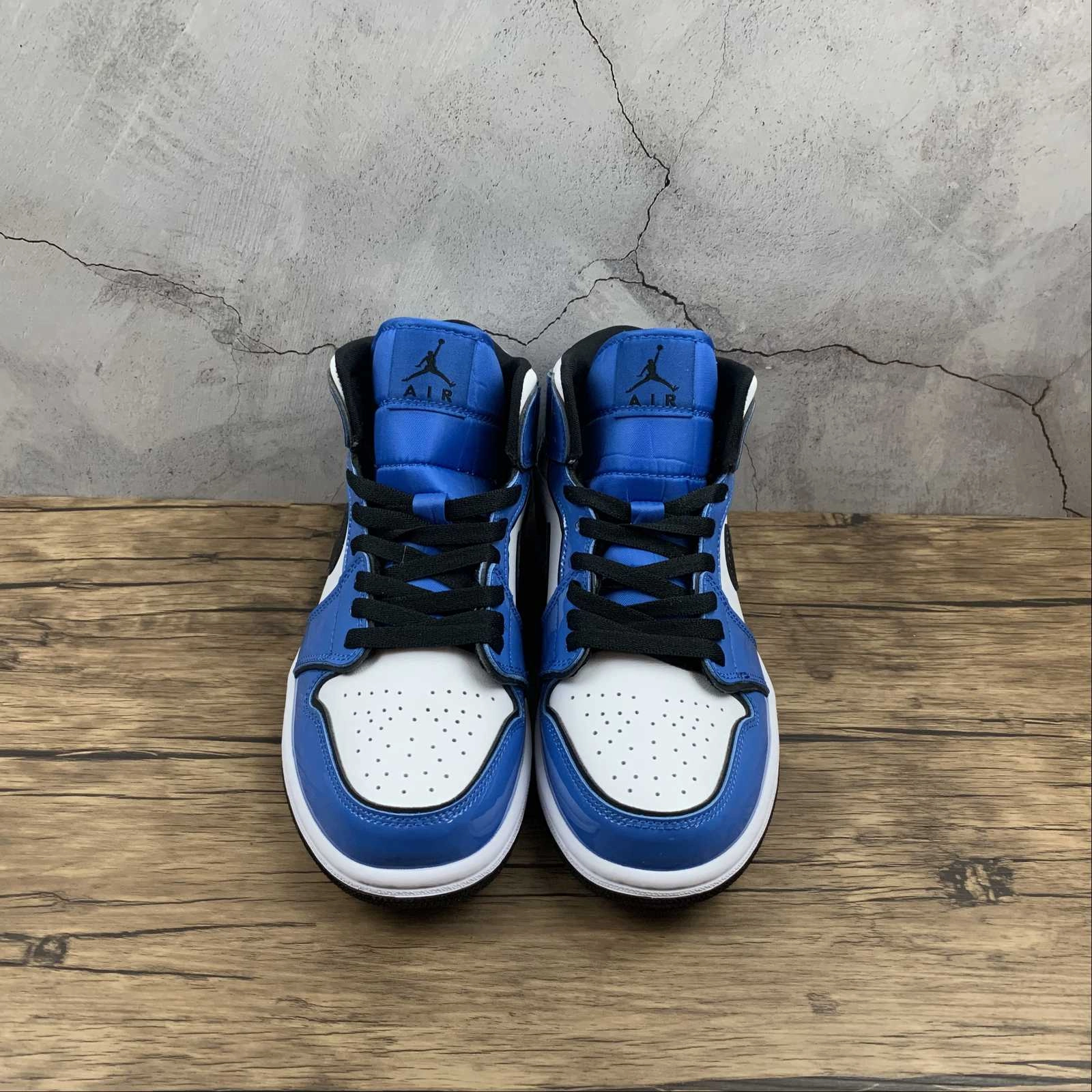 Air Jordan 1 Mid Signal Blue Black-White (2021) DD6834-402 Fashion Must-Have Adaptive Harness System