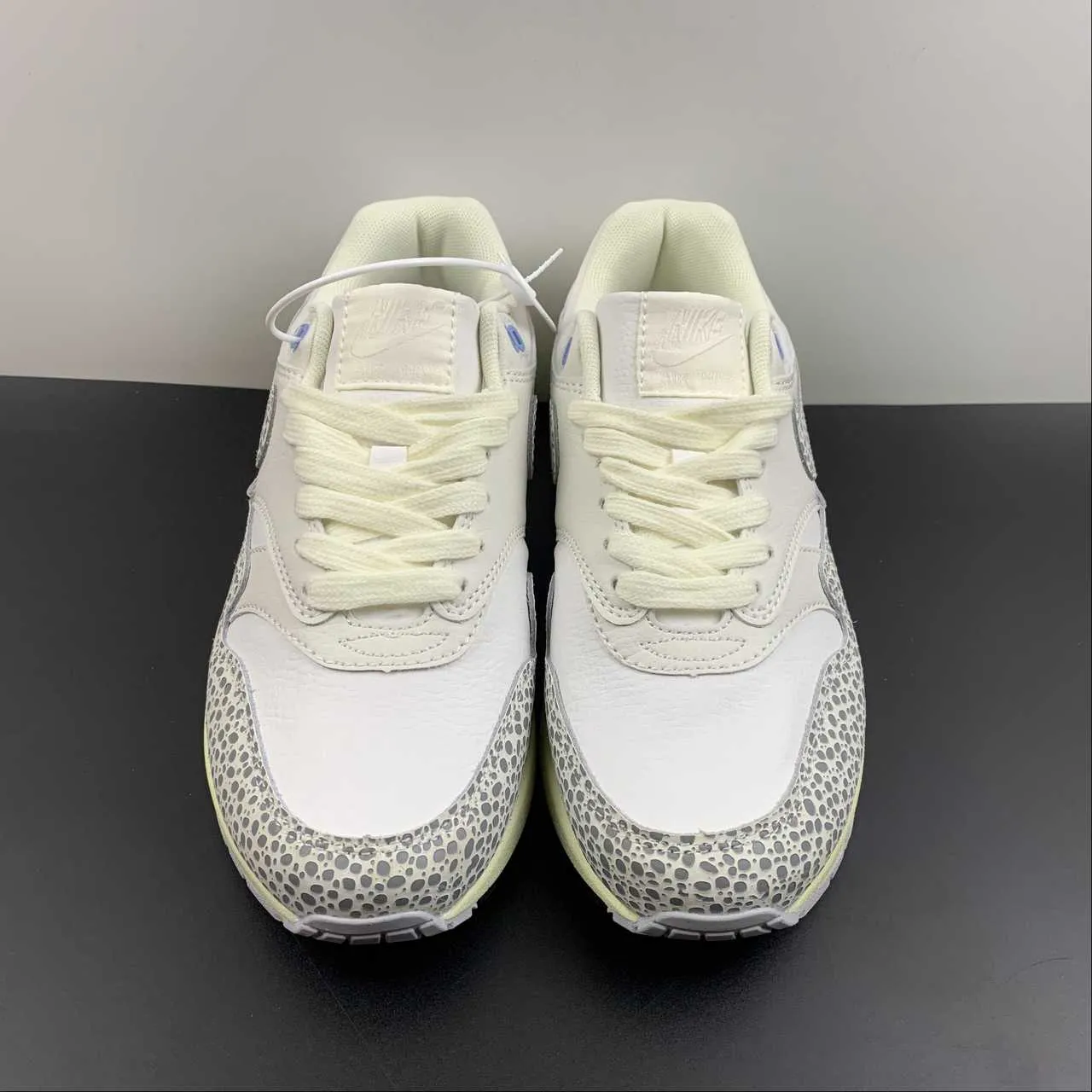 Air Max 1 Safari Summit White Phantom FB5059-100 Comfort Wrap running for family bonding