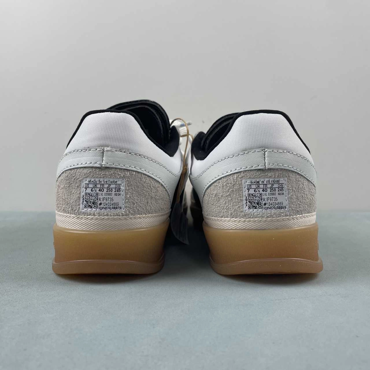 Adidas Gazelle Indoor Bad Bunny Off White Core Black Gum IF9735 Men Mode