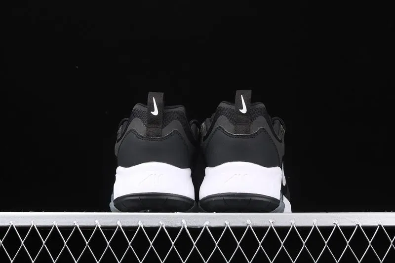 running in the mountains motion - control - feature shoes Air Max 200 Black White Metal Silver CI3865-001