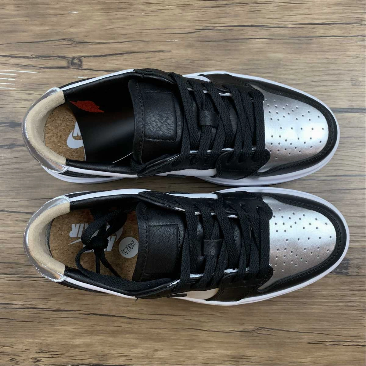 Neutral Stance Support Pressure Dispersion Insole Air Jordan 1 Elevate Low Silver Toe Metallic Silver Black White Onyx DQ8561 001