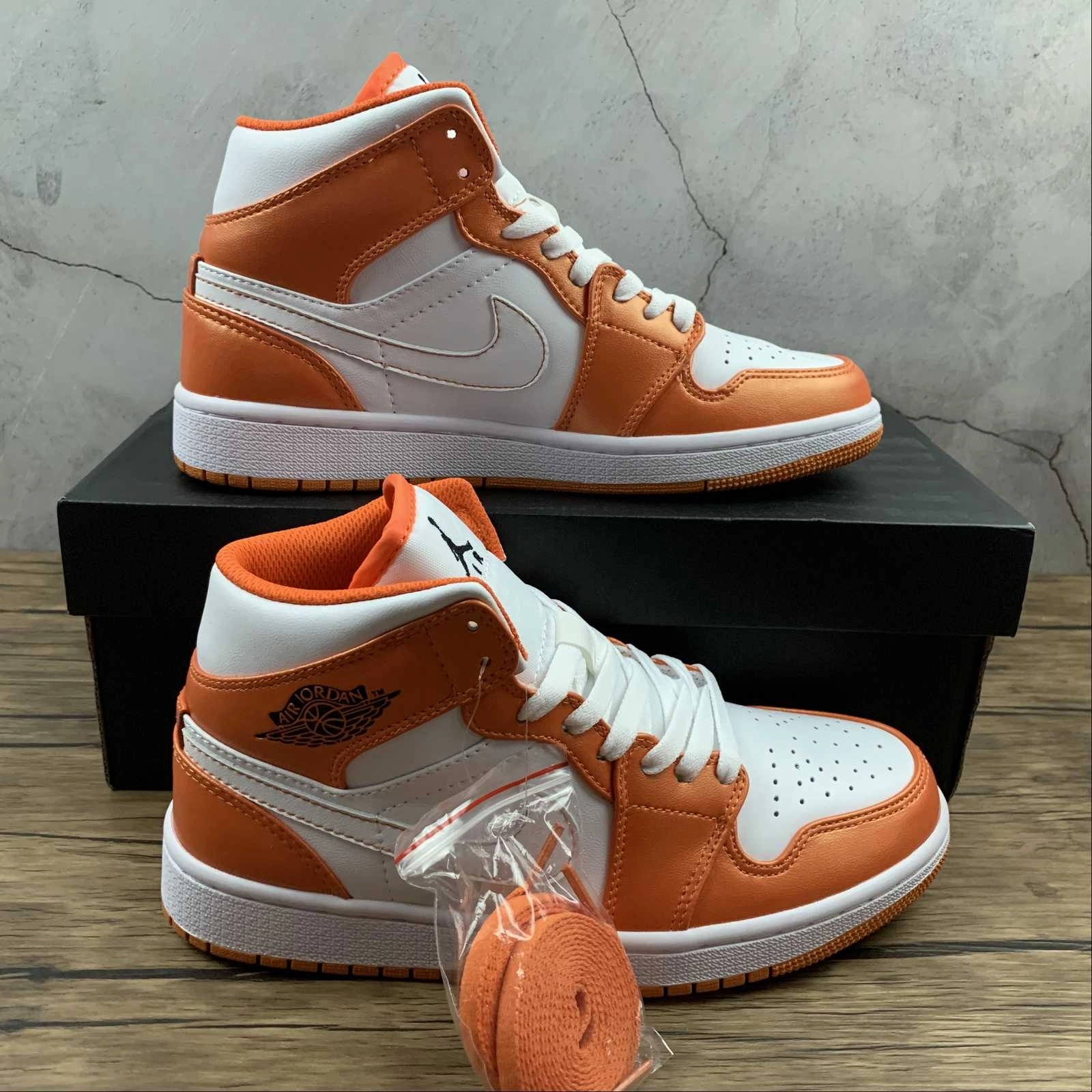 Thermal Regulating Interior Bounce Back Cushion Air Jordan 1 Mid White Orange (2021)